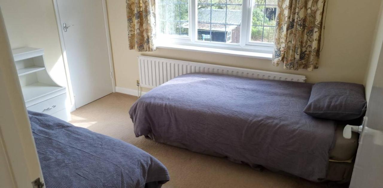 Lovely 2-Bedroom New Forest Apartment On A Farm New Milton Zewnętrze zdjęcie